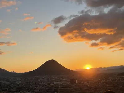 飯野山（讃岐富士）