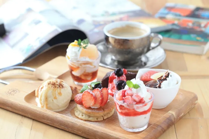 Cafe Mamae & 夜Cafe Izakaya MAMAE
