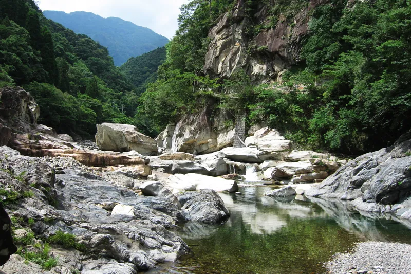 見立渓谷