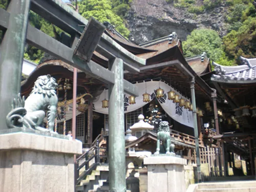宝山寺