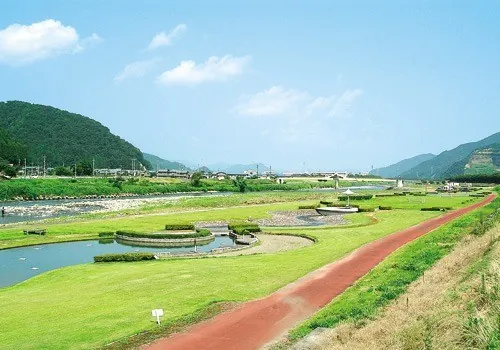 レインボーパーク南条