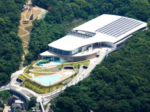 秋葉山公園県民水泳場