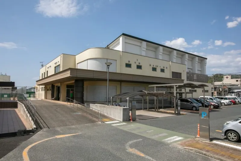 苅田町町民温水プール スイミー