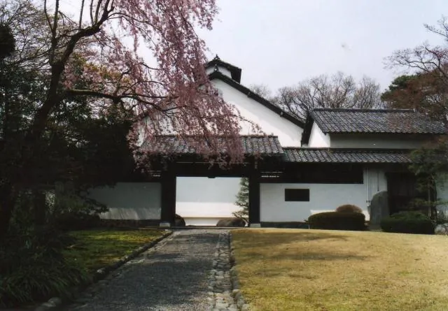 草雲美術館