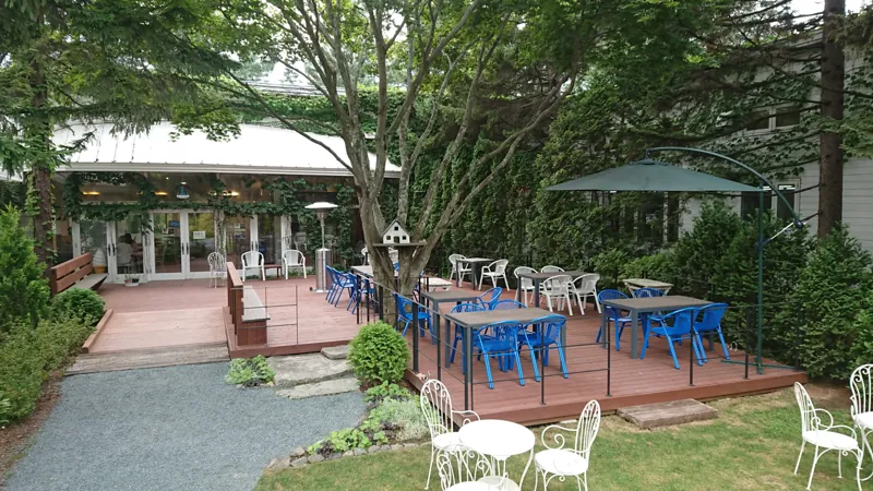 真鍋庭園 2