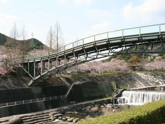 仁比山公園
