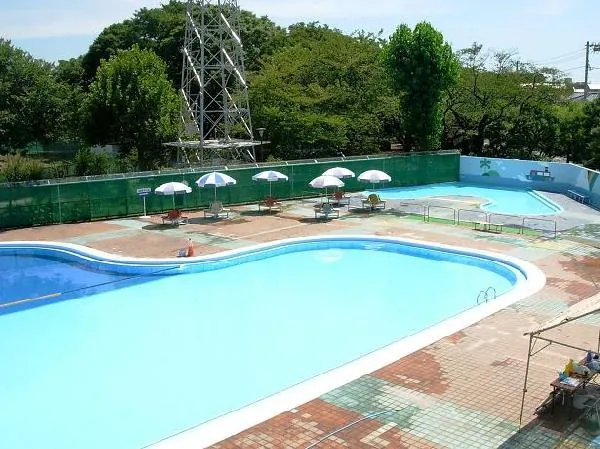 玉川野毛町公園 屋外プール
