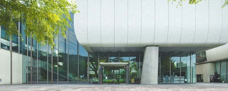 愛媛県美術館 1