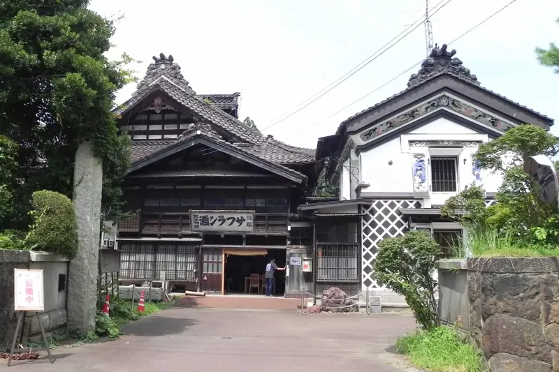 摂田屋6番街発酵ミュージアム・米蔵