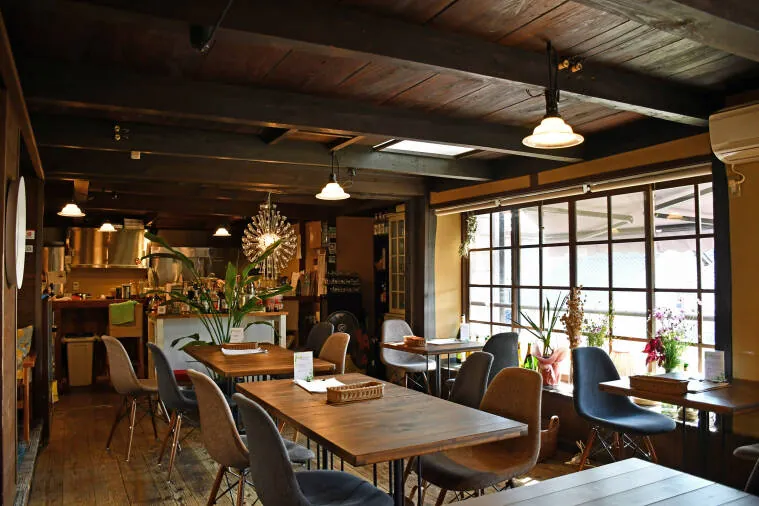 Nostalgie Cafe ろまん亭 2