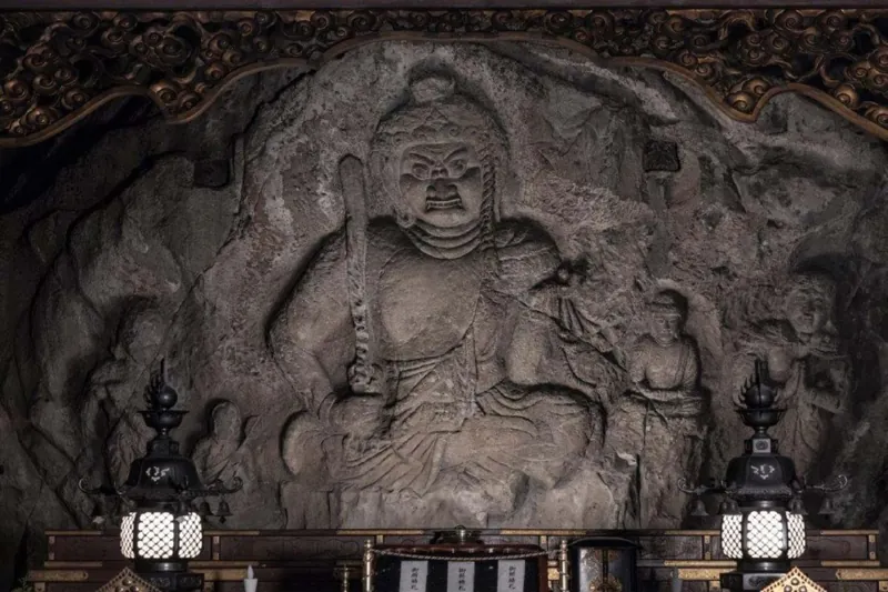 大岩山日石寺 1
