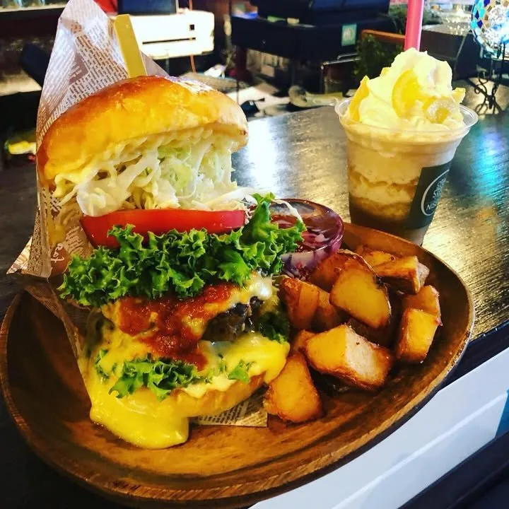 Seven Stars Cafe 1