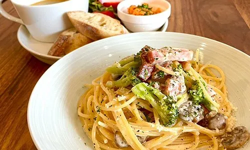Ys cafe 1