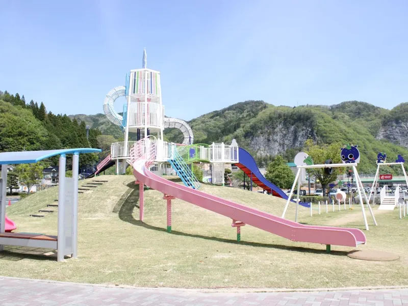 新見市憩いとふれあいの公園(わんぱく広場)