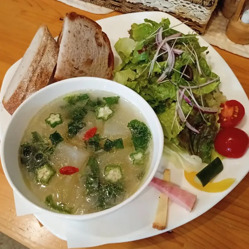 ガーデンカフェボヌール 2
