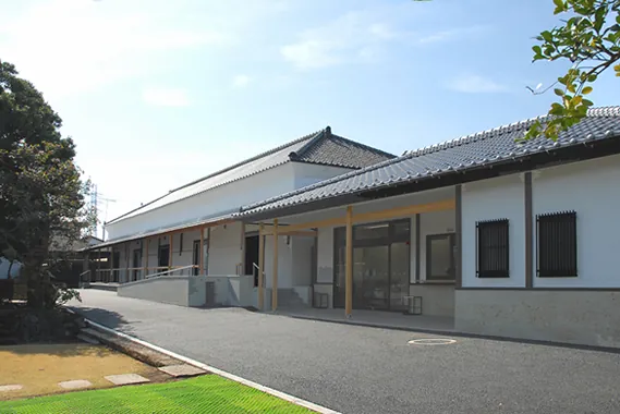小山市立車屋美術館