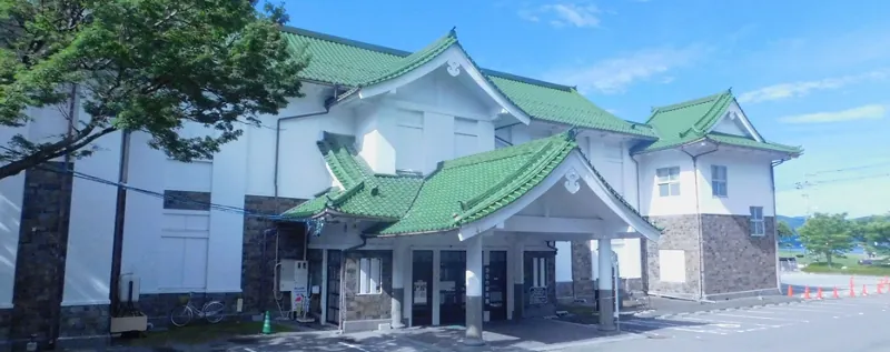 諏訪市美術館