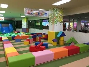 あそび王国 ぴぃかぁぶぅ つがる柏店 2