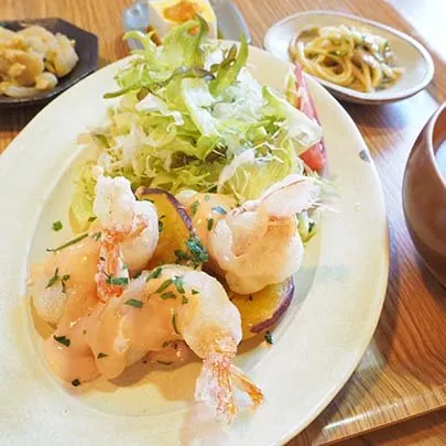 ことりカフェ 雑貨のセレクトショップ 1
