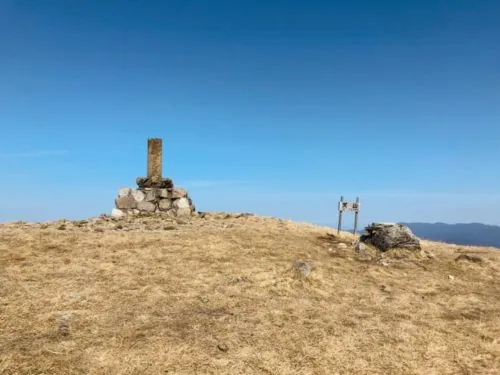 天山
