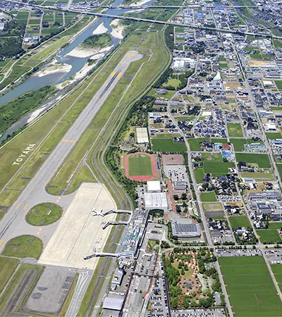 富山県空港スポーツ緑地