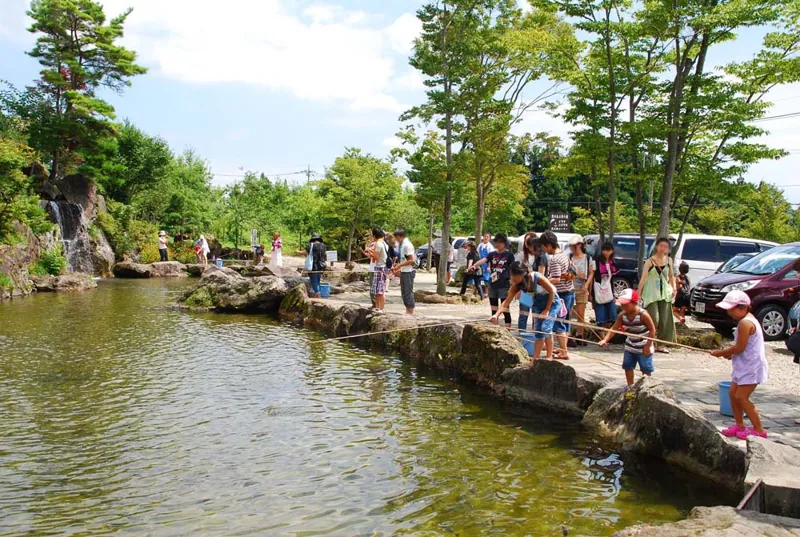 滝のある釣り堀 那須高原 清流の里 2