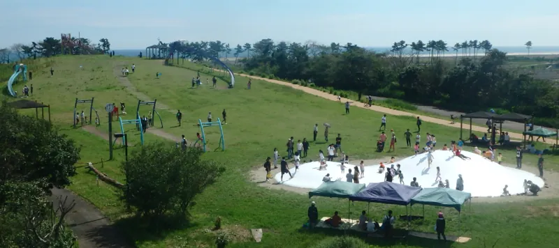 海岸公園冒険広場