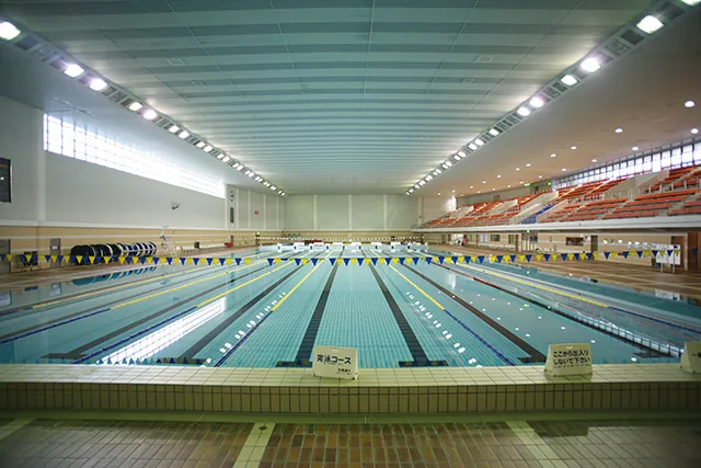 平岸プール