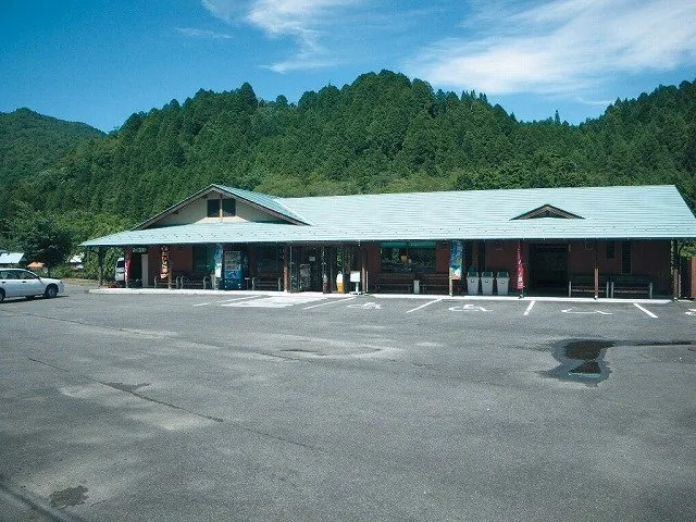道の駅 清流白川クオーレの里 1