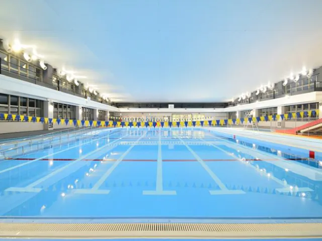 春日市総合スポーツセンター 温水プール