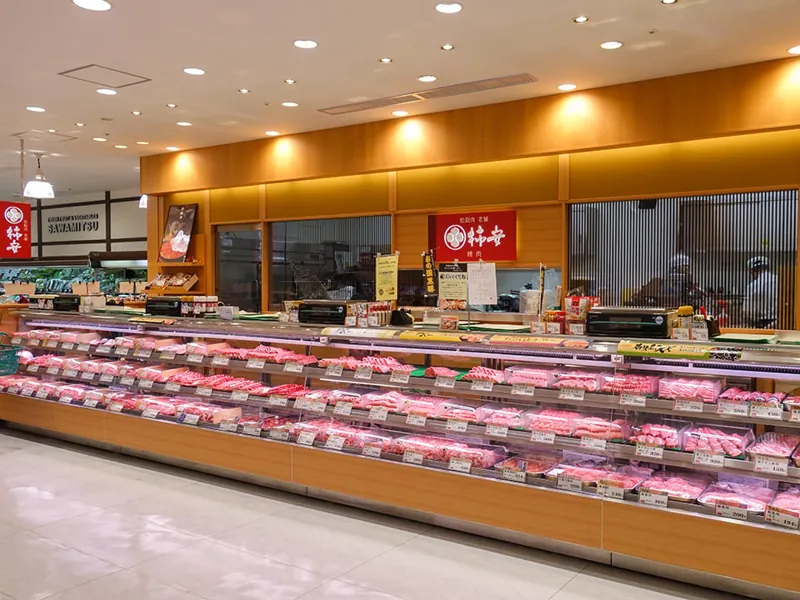 柿安吉之丸本店(旧:柿安精肉本店,柿安デリカパーク)