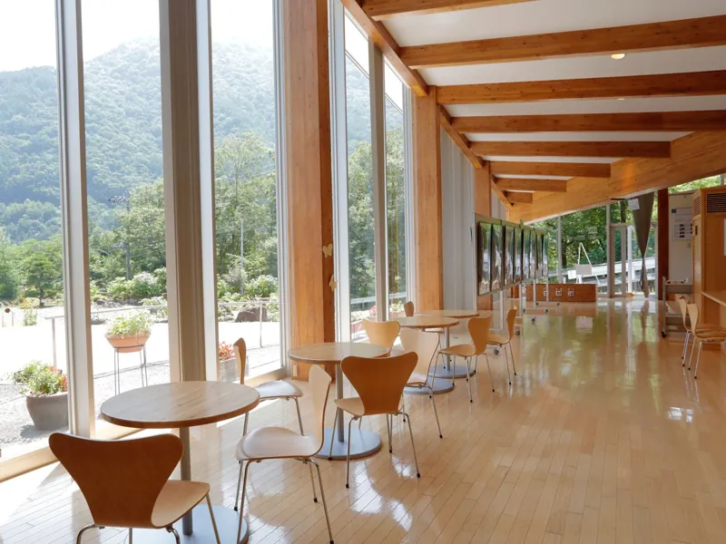 南アルプス市芦安山岳館 3