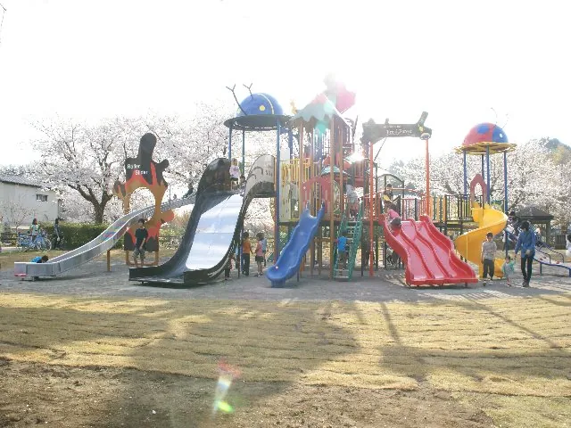 綾南公園