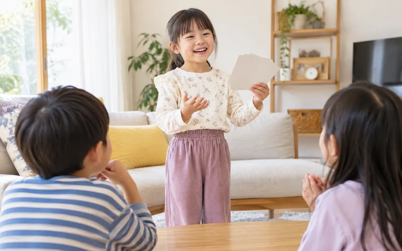 オリジナルクイズ大会で遊ぶ子ども