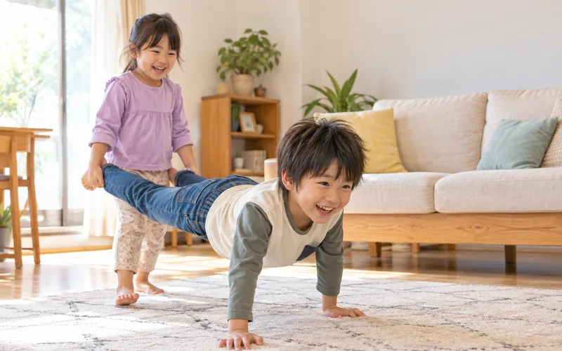 手押し車あそびで遊ぶ子ども