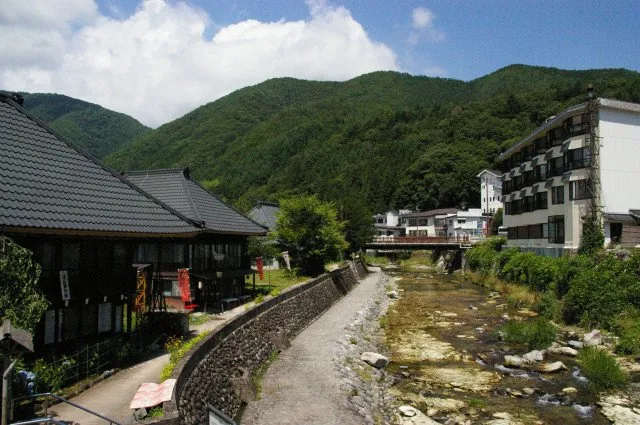 華厳滝 2