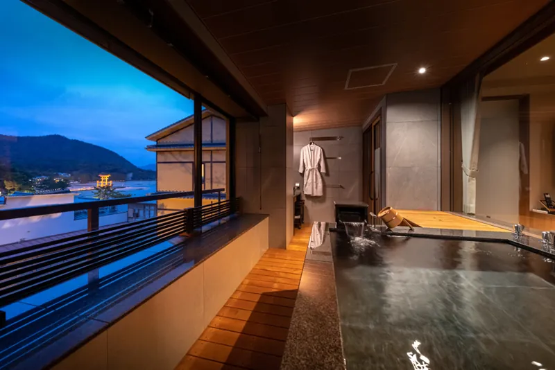 宮島潮湯温泉 錦水館