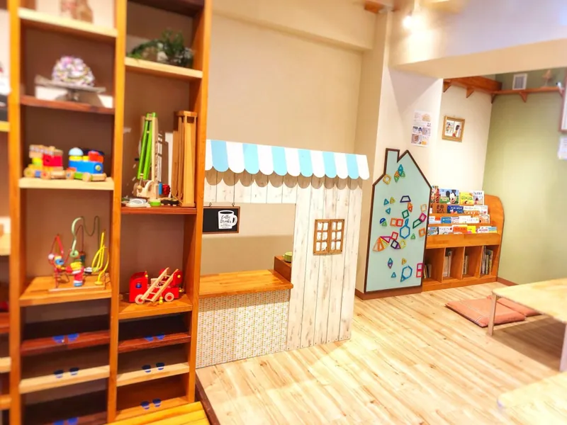 toitoi cafe 1